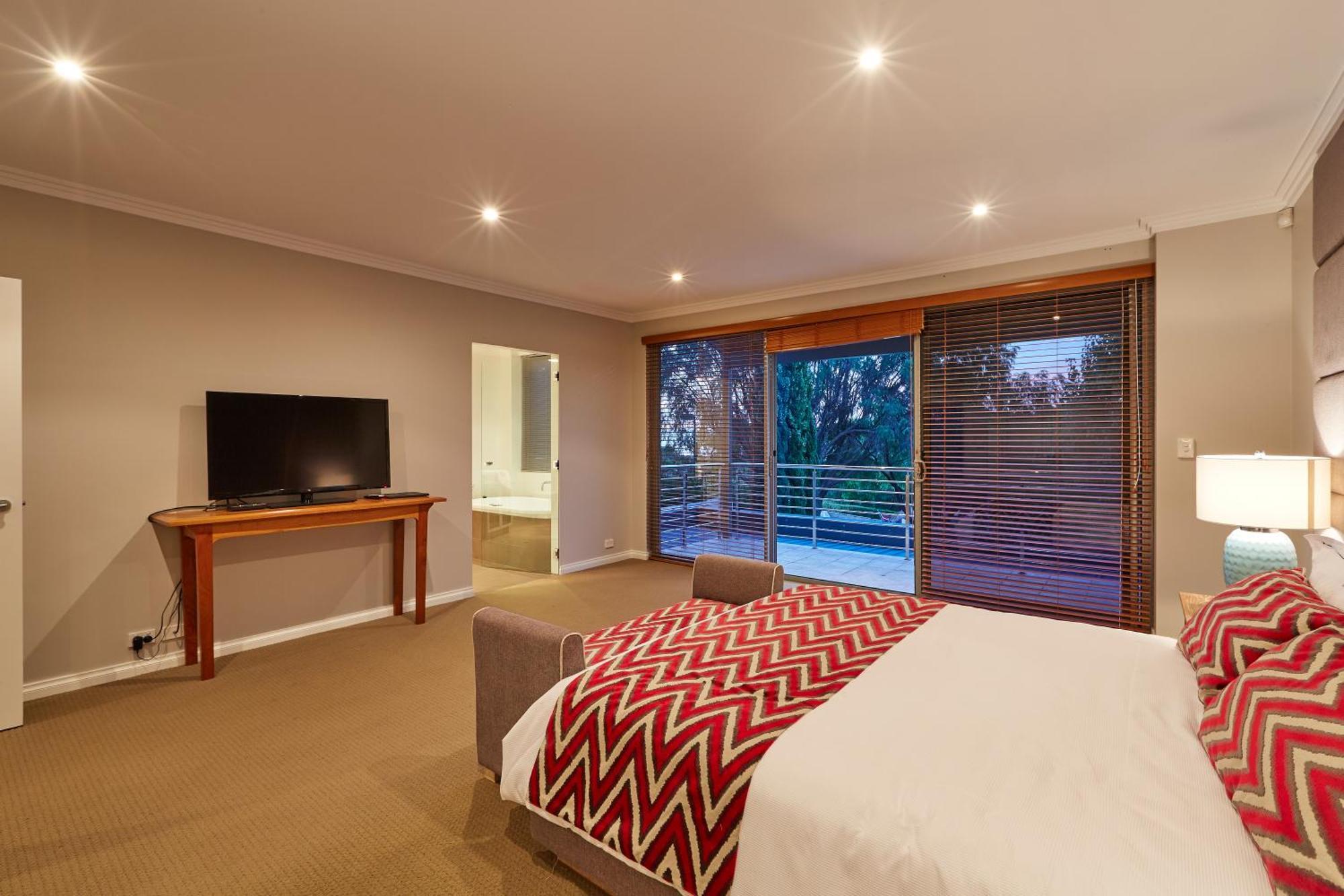 The Bay Residence, Marybrook Wa Экстерьер фото